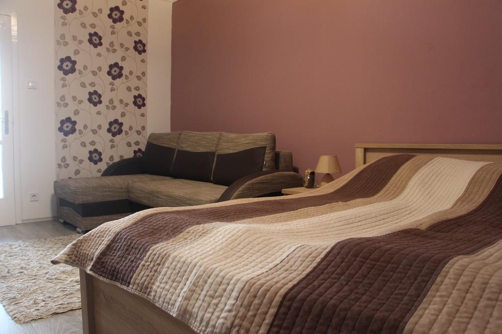 סגד Verona Apartman מראה חיצוני תמונה