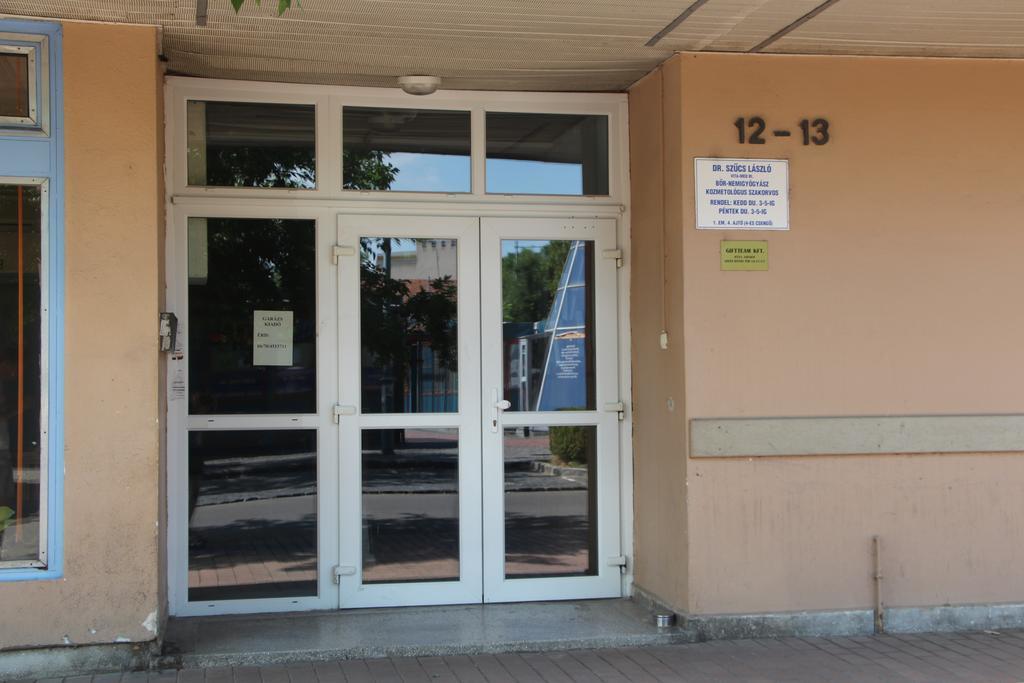 סגד Verona Apartman מראה חיצוני תמונה